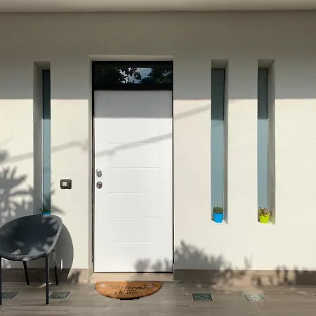 Ξενοδοχείο με διαμερίσματα Maris