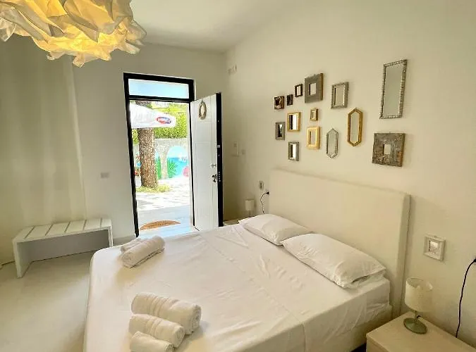 Maris アパートホテル