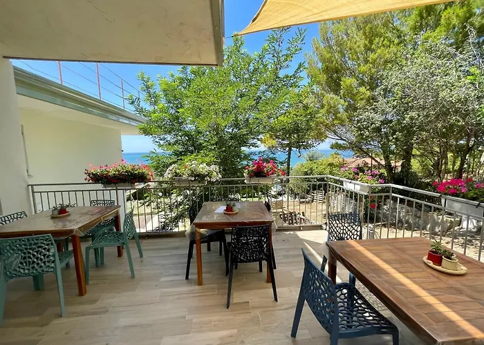 Maris أغروبولي